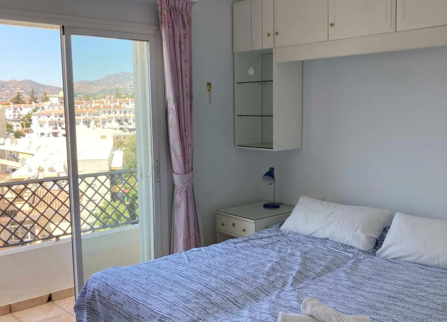 Apartment Shr061 Apartamento Con Piscina Cerca De La Playa Nerja