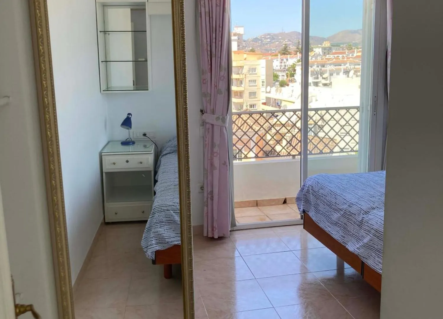 Apartment Shr061 Apartamento Con Piscina Cerca De La Playa Nerja